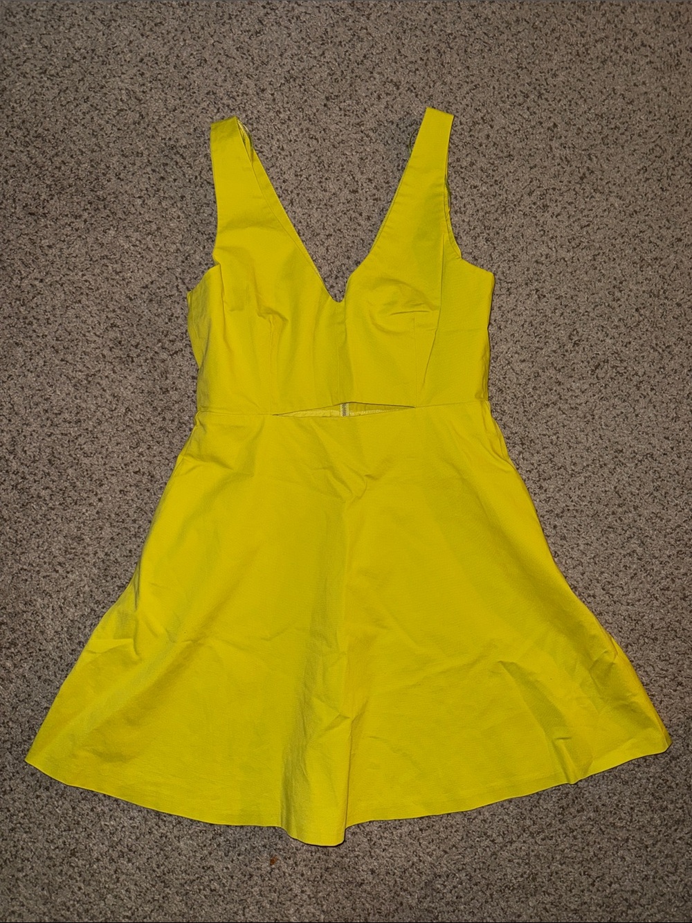 Zara Trafaluc Collection Yellow V-Neck Sleeveless Mini Dress Size Large